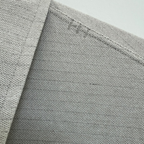 Lululemon Evolution Men's Gray Polo Shirt - Picture 3 of 6